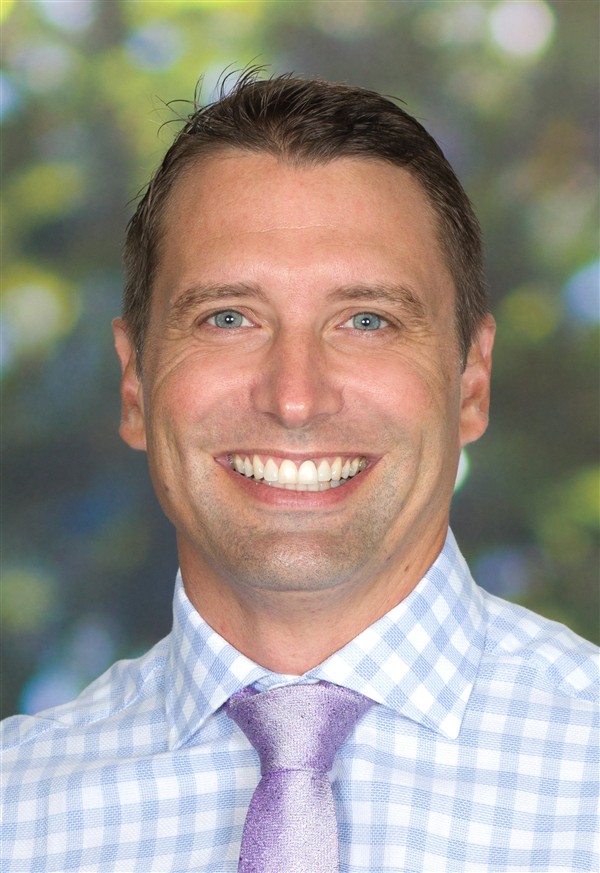 Dean Thomas Guidance Counsellor